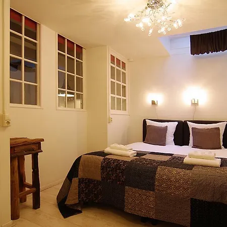 فندق مبيت وإفطار Heart Of Jordaan Apt. *